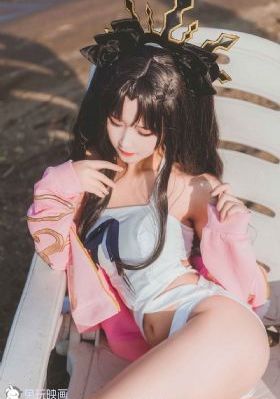 欧美妆特色_720免费高清观看
